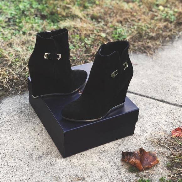 Le Silla Italian Suede Luxury Ankle Wedge Boots - Picture 4 of 6